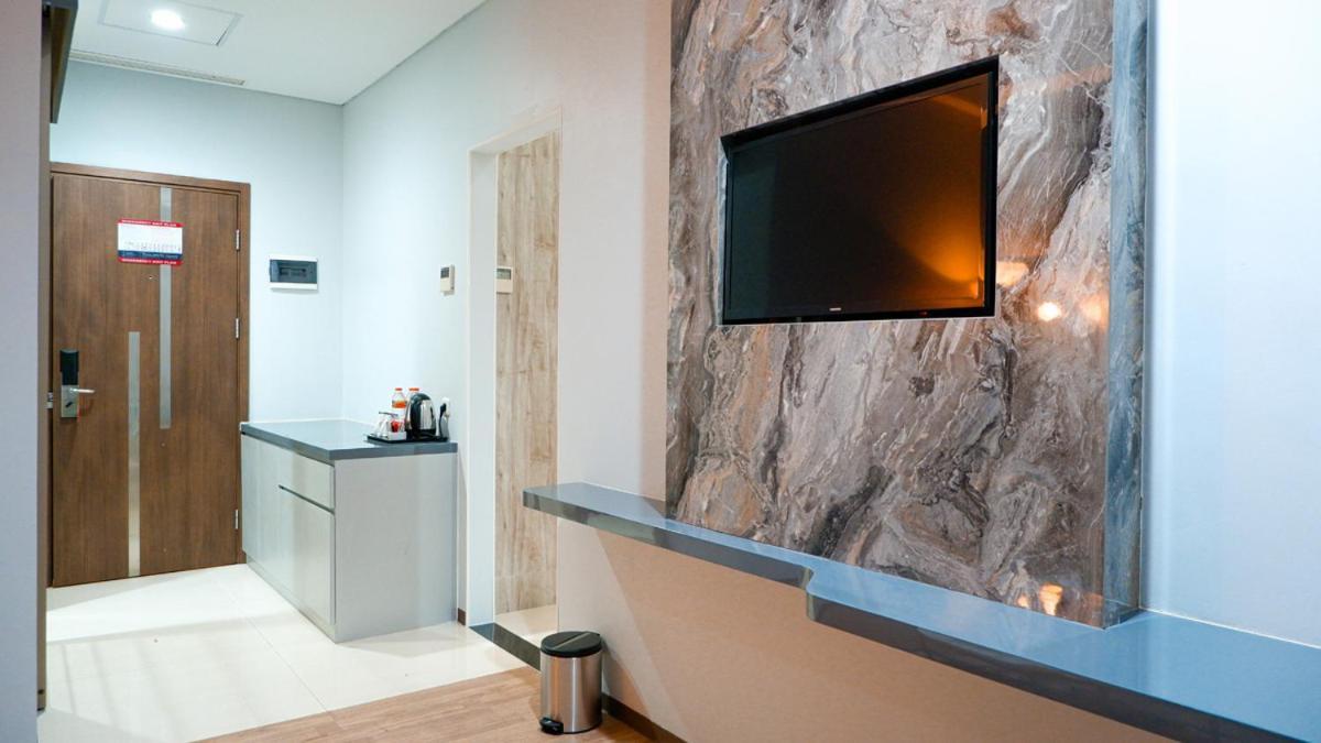 Hotel Ayola Sunrise Mojokerto Kültér fotó