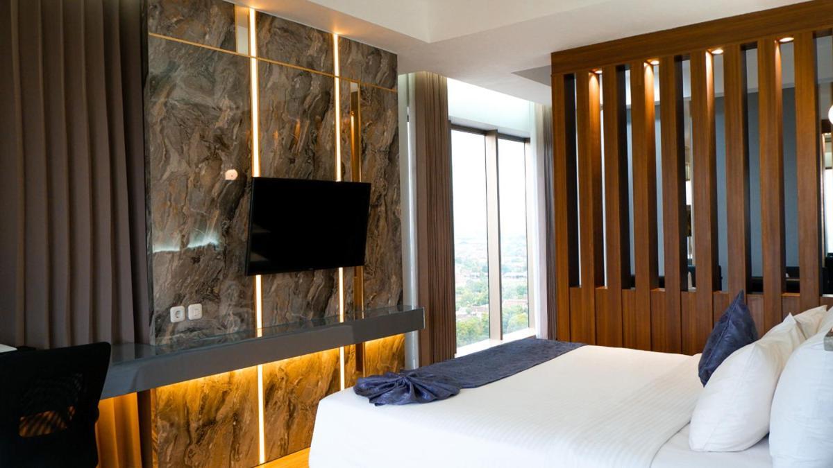 Hotel Ayola Sunrise Mojokerto Kültér fotó