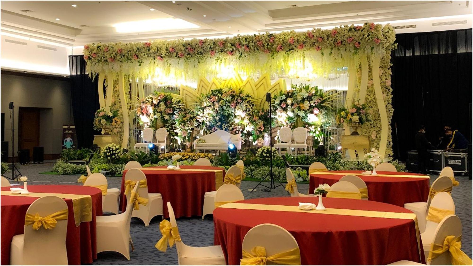 Hotel Ayola Sunrise Mojokerto Kültér fotó