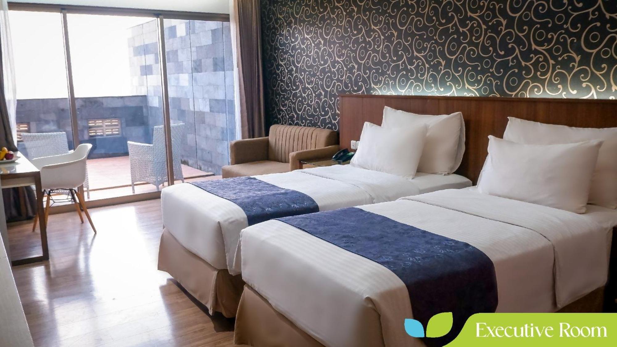Hotel Ayola Sunrise Mojokerto Kültér fotó
